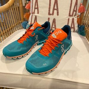 ON Cloudflow Atlantis Flame Running shoe